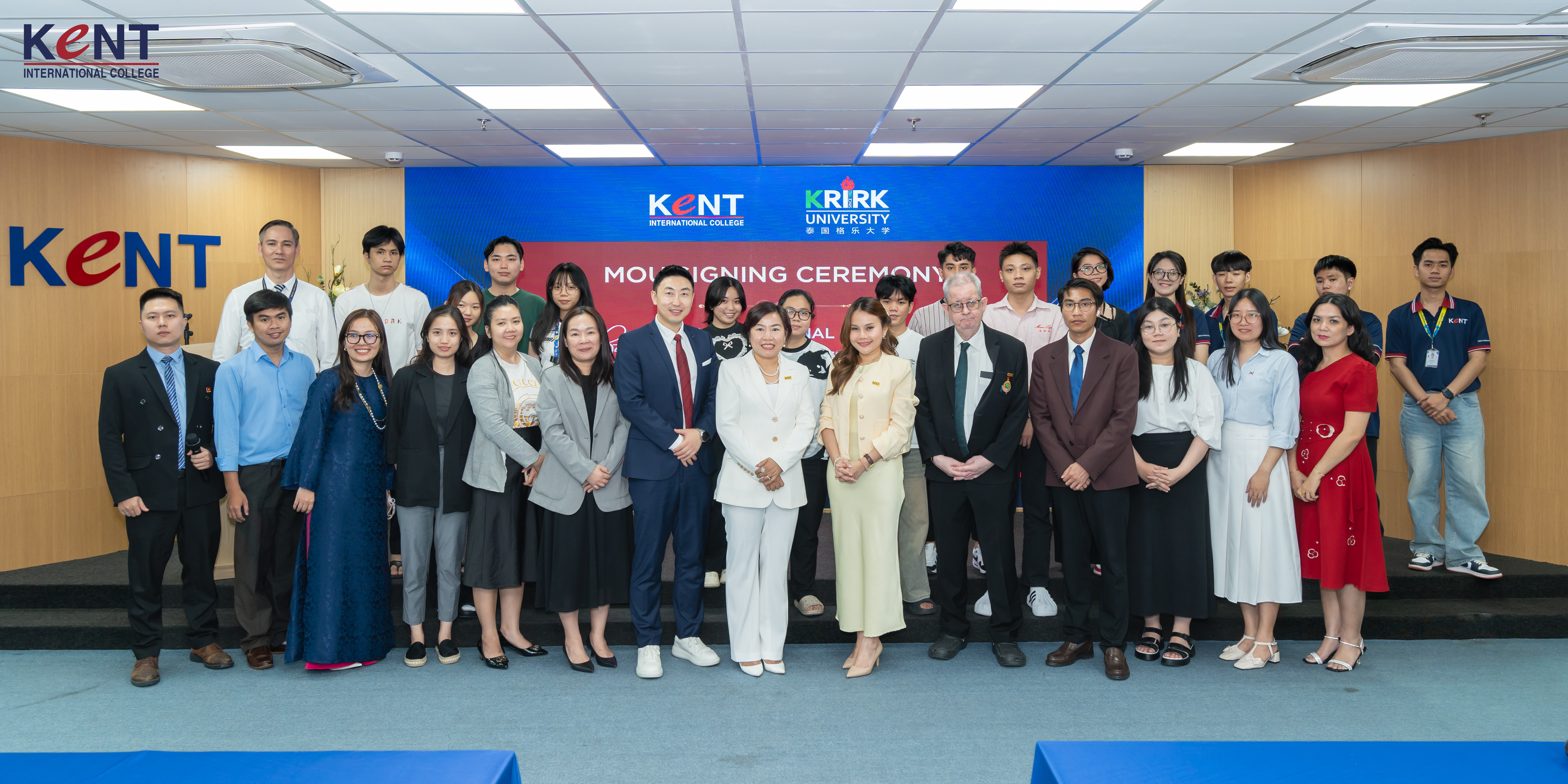 TRƯỜNG CAO ĐẲNG QUỐC TẾ KENT & ĐẠI HỌC KRIRK (THÁI LAN) TỔ CHỨC THÀNH CÔNG LỄ KÝ KẾT MOU - MỞ RỘNG CÁNH CỬA GIÁO DỤC QUỐC TẾ