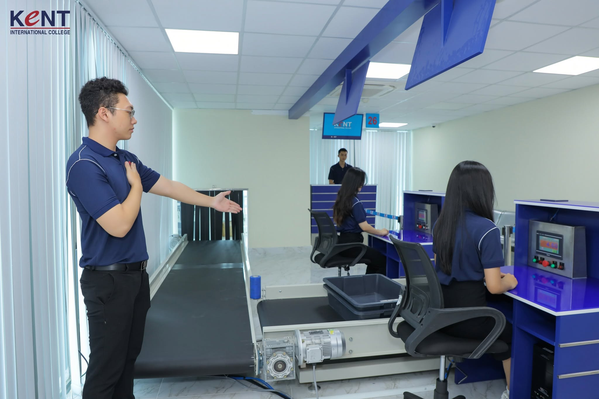 Dịch vụ thương mại hàng không