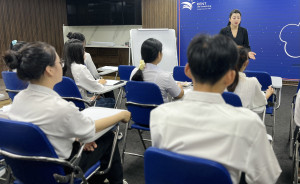 CHUYÊN ĐỀ: KỸ NĂNG XÂY DỰNG HÌNH ẢNH VÀ KỸ NĂNG GIAO TIẾP THUYẾT TRÌNH CÙNG TÂN SINH VIÊN KENT 2023