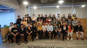 Sinh viên Kent tham quan Bombus - Công ty chuyên về Game Art Products – Hàn Quốc