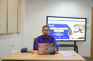 MR. CRIS MONROE - INSPIRATIONAL LECTURER - NGƯỜI THẦY TRUYỀN CẢM HỨNG